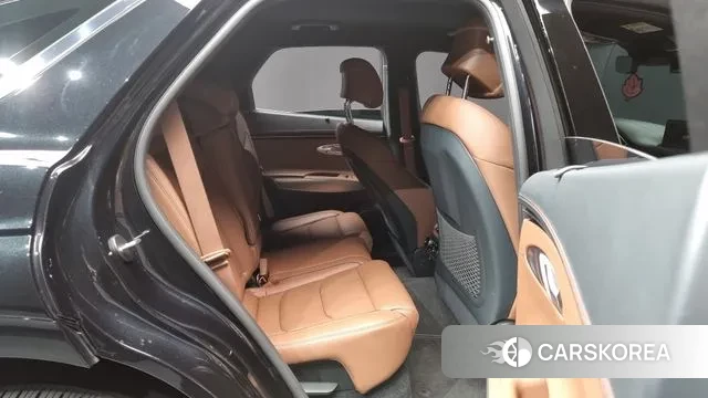 Genesis GV70 2022 Черный из Кореи, фото 3