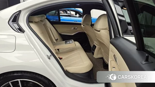 BMW 3 Series (G20) 2022 Белый из Кореи, фото 3