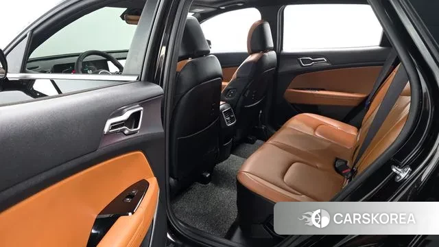 Kia Sportage 5th Generation Hybrid 2023 Черный из Кореи, фото 3