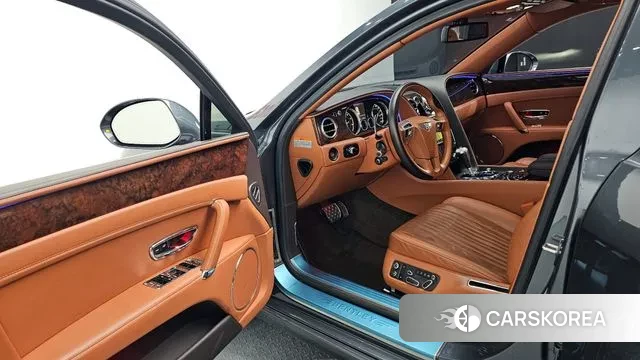 Bentley Flying Spur 2nd Generation 2018 Серый из Кореи, фото 3