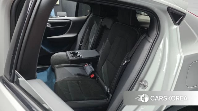 Volvo C40 Richards 2023 Белый из Кореи, фото 3
