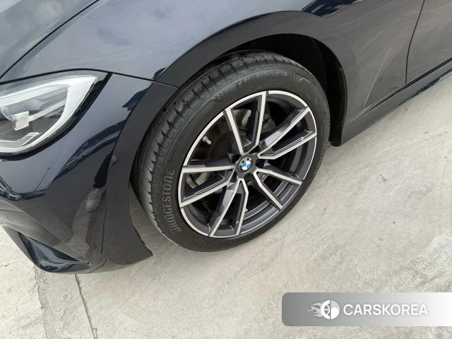 BMW 3 series 2022 Черный из Китая, фото 3