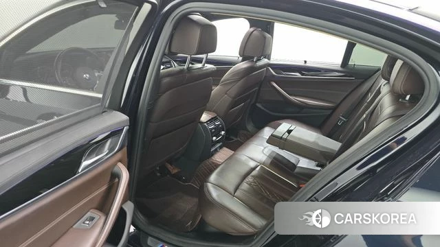 BMW 5 Series (G30) 2019 Черный из Кореи, фото 3