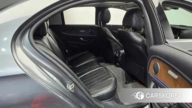 Mercedes-Benz E-Class W213 2019 Серый из Кореи, фото 3