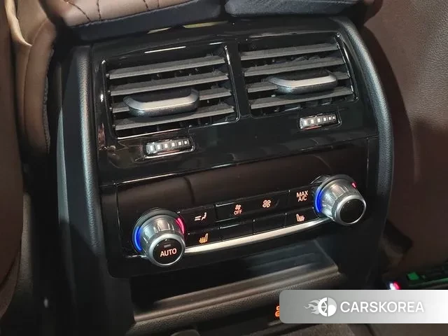 BMW 5 Series (G30) 2023 Серый из Кореи, фото 3