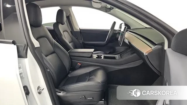 Tesla Model Y 2021 Белый из Кореи, фото 3