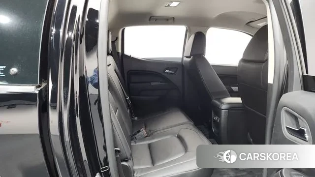 Chevrolet (GM Daewoo) Real New Colorado 2022 Черный из Кореи, фото 3