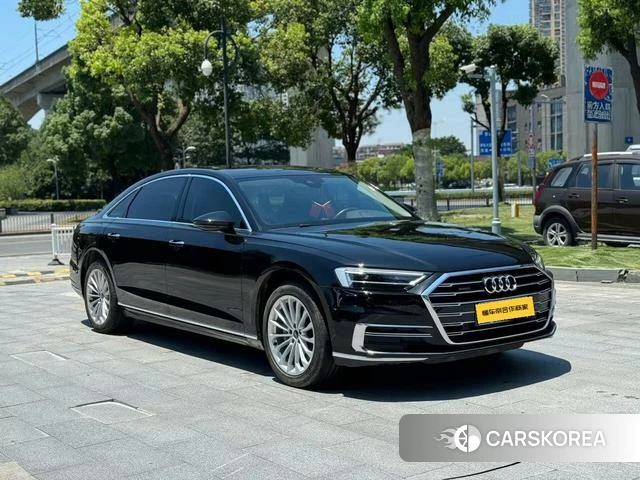 Audi A8 2022 Черный из Китая, фото 3