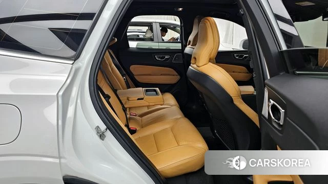 Volvo XC60 second Generation 2019 Белый из Кореи, фото 3