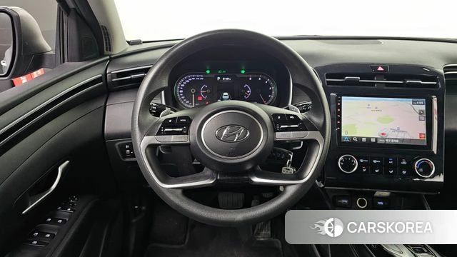 Hyundai Tucson (NX4) 2022 Серебристо-серый из Кореи, фото 3
