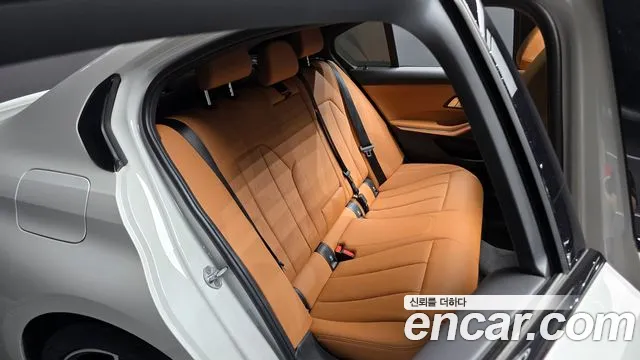 BMW 3 Series (G20) 2023 Белый из Кореи, фото 3