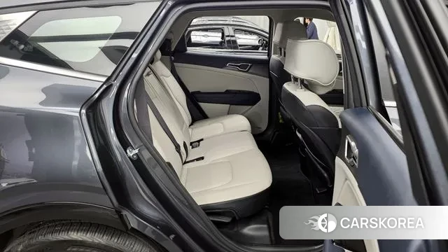 Kia Sportage 5th Generation 2023 Серый из Кореи, фото 3