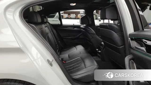 BMW 5 Series (G30) 2020 Белый из Кореи, фото 3