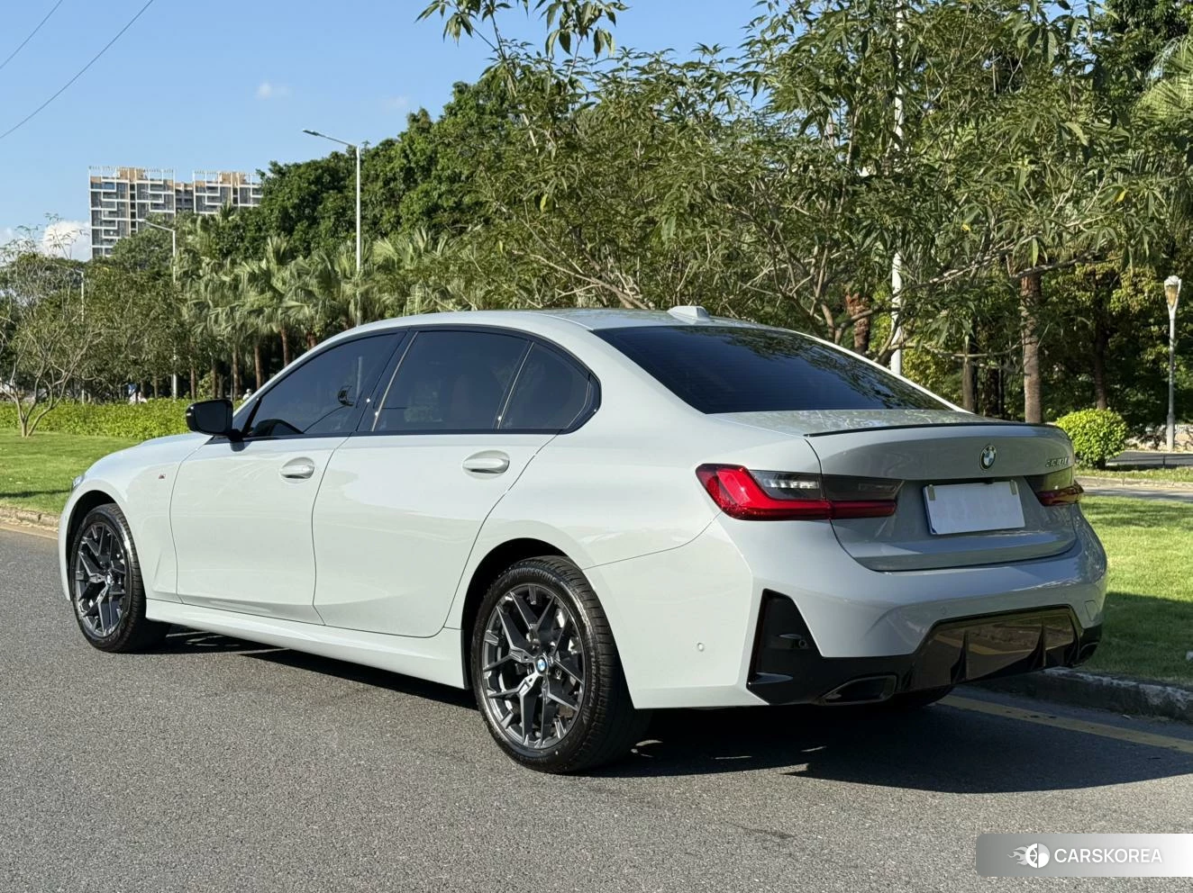 BMW 3 series 2024 Темно-серый из Китая, фото 3