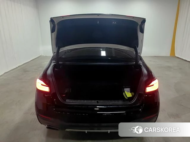 BMW 5 series PHEV 2021 Черный из Китая, фото 3