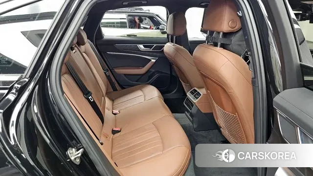 Audi A6 (C8) 2021 Черный из Кореи, фото 3