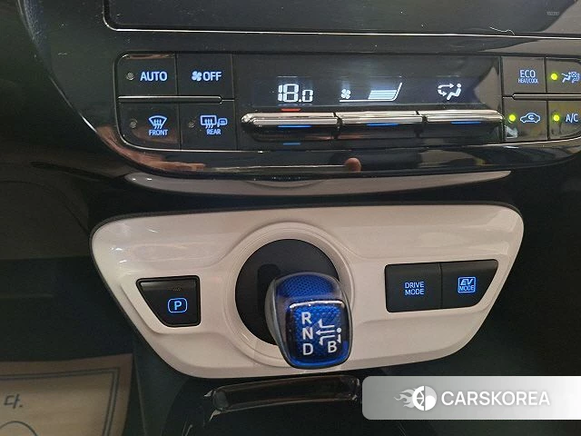 Toyota Prius 4th Generation 2018 Серый из Кореи, фото 3