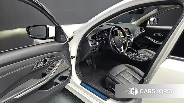 BMW 3 Series (G20) 2019 Белый из Кореи, фото 3