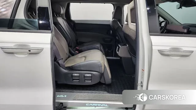 Kia The New Carnival 4th Generation 2023 Белый из Кореи, фото 3
