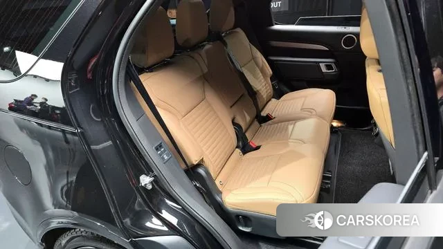 Land Rover Discovery 5 2024 Черный из Кореи, фото 3