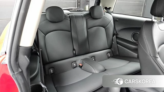 Mini Cooper 2021 Красный из Кореи, фото 3