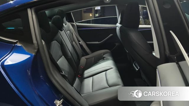 Tesla Model 3 2024 Синий из Кореи, фото 3