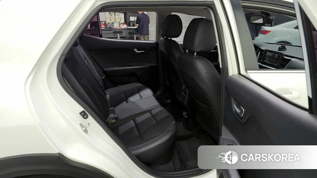 Kia Stonic 2018 Белый из Кореи, фото 3