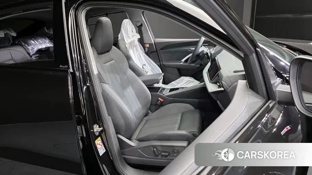 Audi Q5 (80A) 2025 Черный из Кореи, фото 3