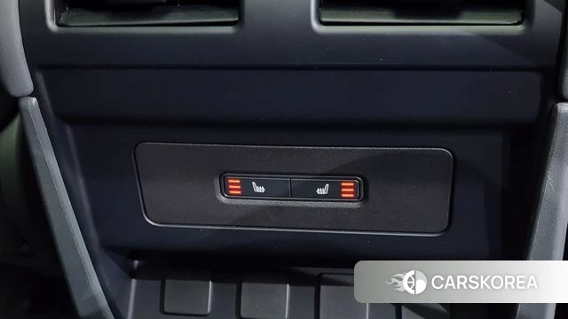 Land Rover Defender (L663) 2023 Серебряный из Кореи, фото 3