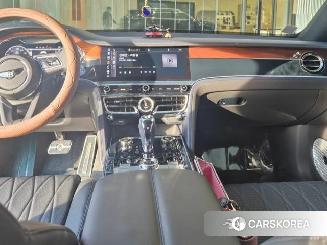 Bentley Flying Spur 3rd Generation 2022 Серый из Кореи, фото 3