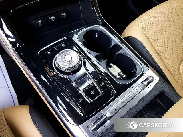 Kia Carnival 4th generation 2021 Жемчужный цвет из Кореи, фото 3