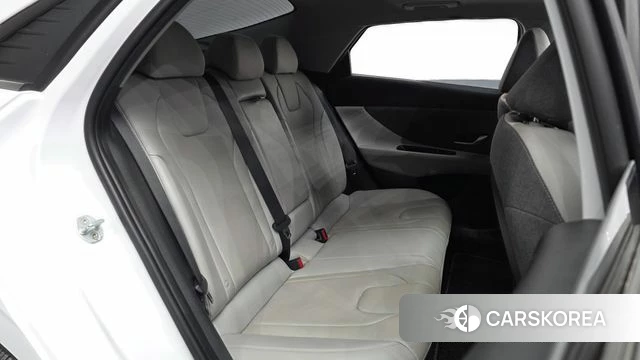 Hyundai Avante (CN7) 2021 Белый из Кореи, фото 3