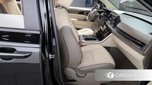 Kia Carnival 4th generation 2023 Черный из Кореи, фото 3