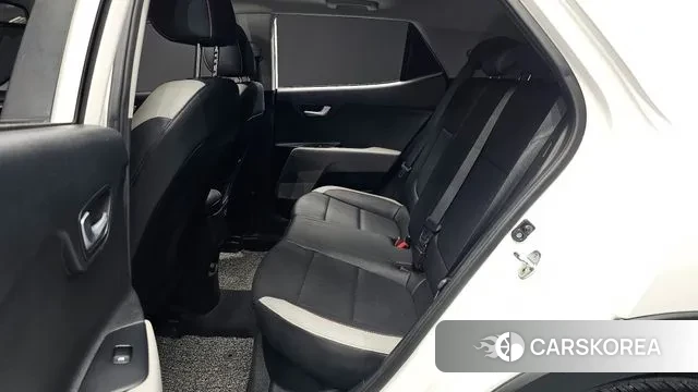 Kia Stonic 2018 Белый из Кореи, фото 3