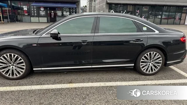 Audi A8 (D5) 2022 Черный из Кореи, фото 3