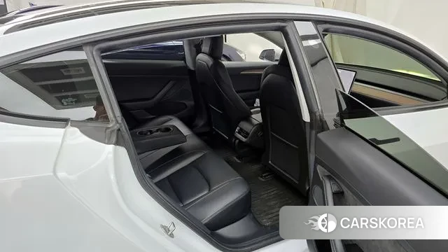 Tesla Model 3 2021 Белый из Кореи, фото 3