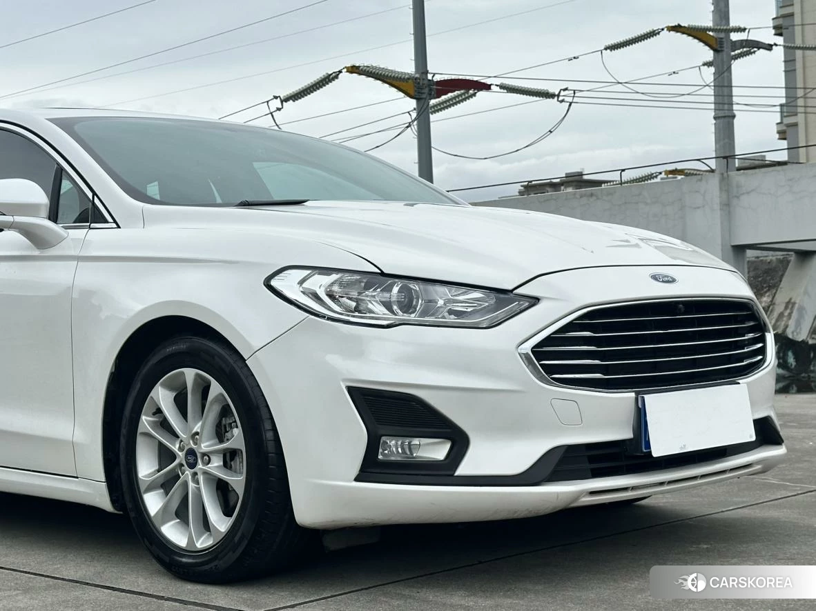 Ford Mondeo 2020 Белый из Китая, фото 3