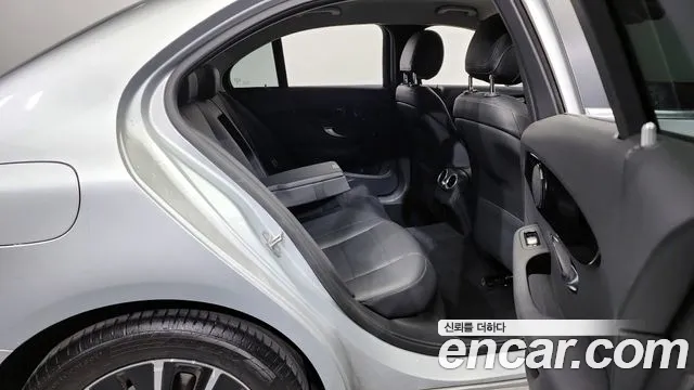 Mercedes-Benz C-Class W205 2019 Серебряный из Кореи, фото 3