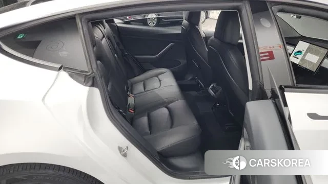 Tesla Model 3 2021 Белый из Кореи, фото 3