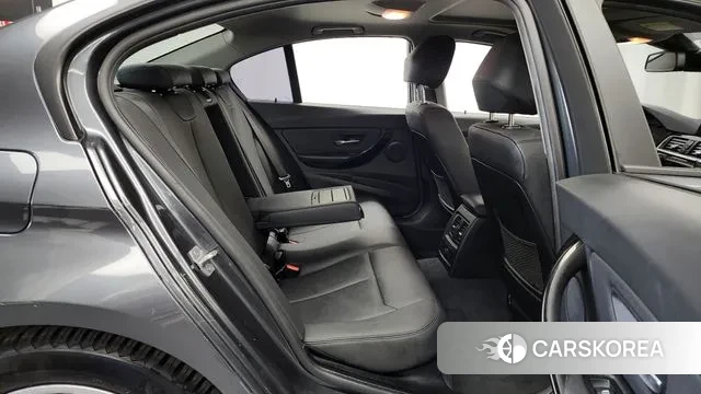 BMW 3 Series (F30) 2018 Серый из Кореи, фото 3