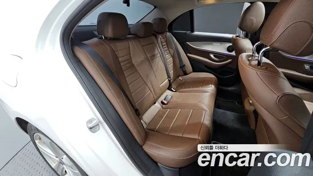 Mercedes-Benz E-Class W213 2018 Белый из Кореи, фото 3