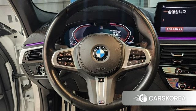 BMW 5 Series (G30) 2023 Белый из Кореи, фото 3