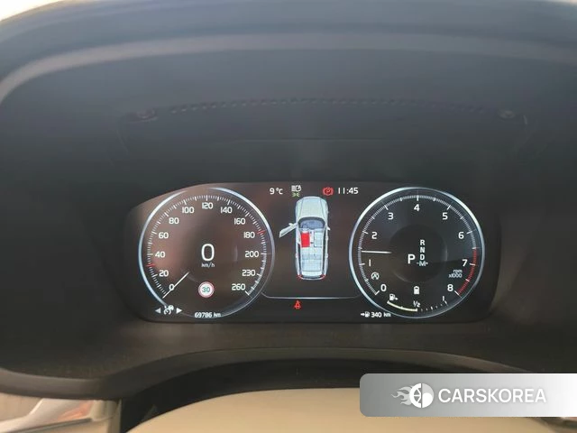 Volvo V60 Cross-Country 2nd Generation 2022 Красный из Кореи, фото 3