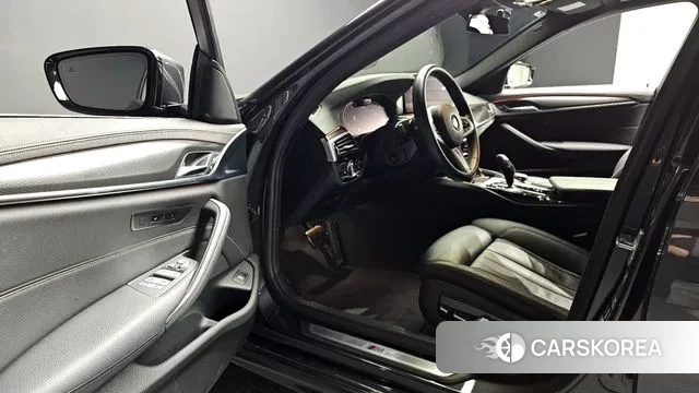 BMW 5 Series (G30) 2022 Серый из Кореи, фото 3