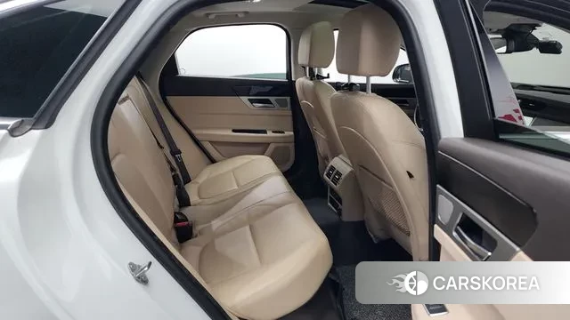 Jaguar XF (X260) 2018 Белый из Кореи, фото 3