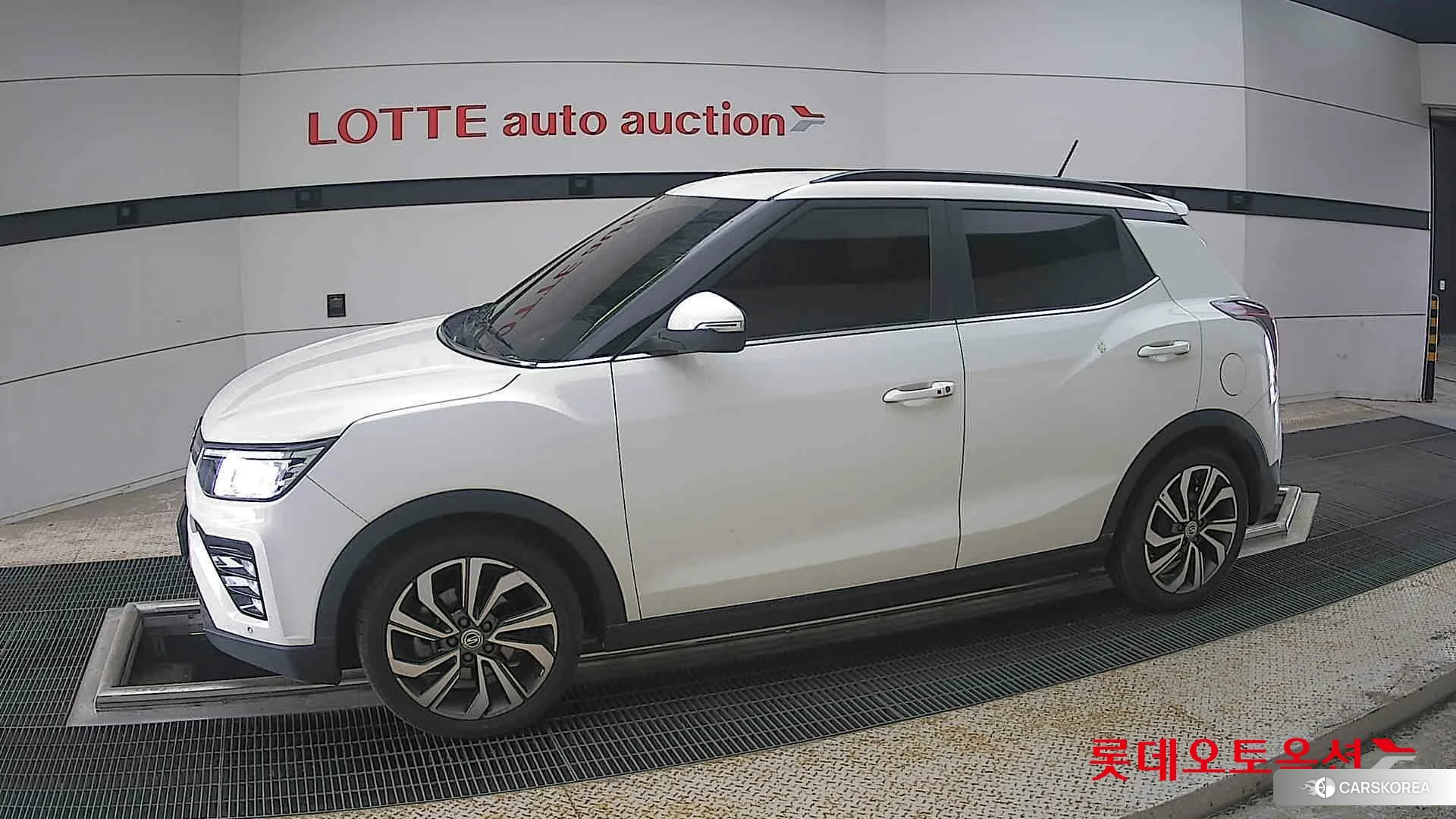 SsangYong Tivoli 2022 Grand White из Кореи, фото 3