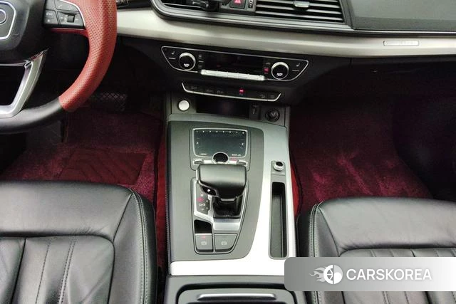 Audi Q5L 2021 Белый из Китая, фото 3