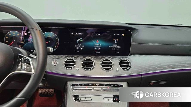 Mercedes-Benz E-Class W213 2022 Черный из Кореи, фото 3