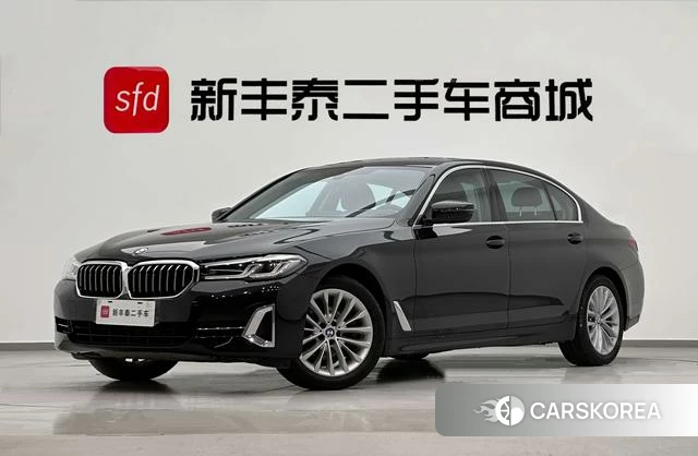 BMW 5 series 2022 Черный из Китая, фото 3