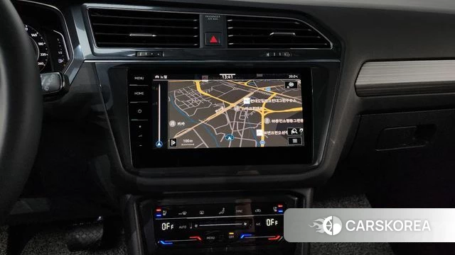 Volkswagen Tiguan Allspace 2023 Белый из Кореи, фото 3
